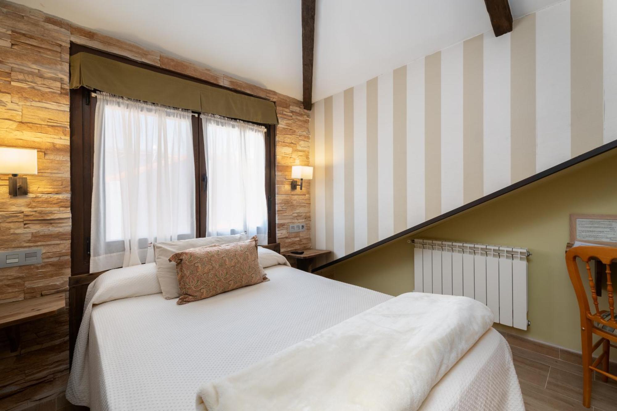Cimavilla Rooms Gijon Exterior photo