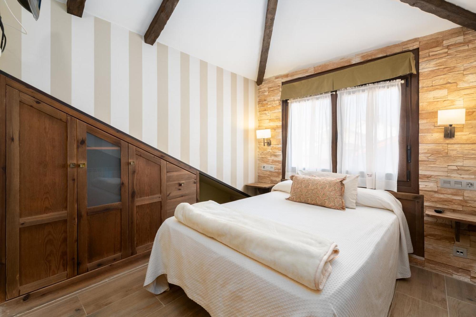 Cimavilla Rooms Gijon Exterior photo