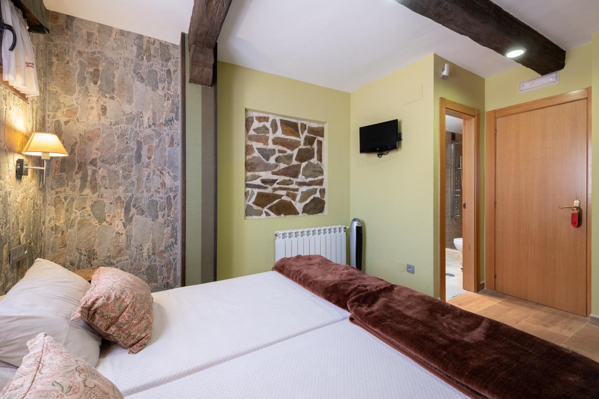 Cimavilla Rooms Gijon Exterior photo