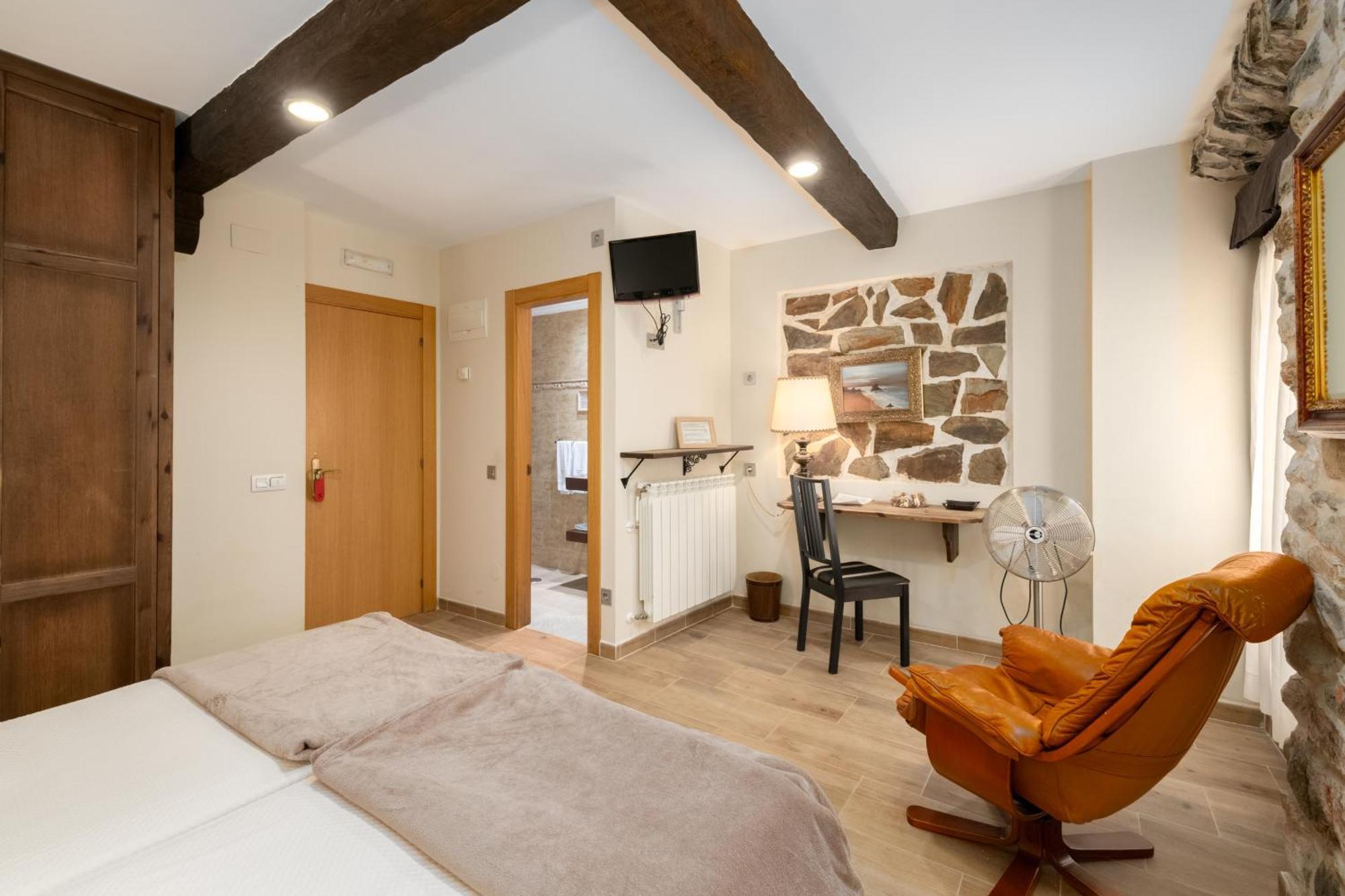 Cimavilla Rooms Gijon Exterior photo